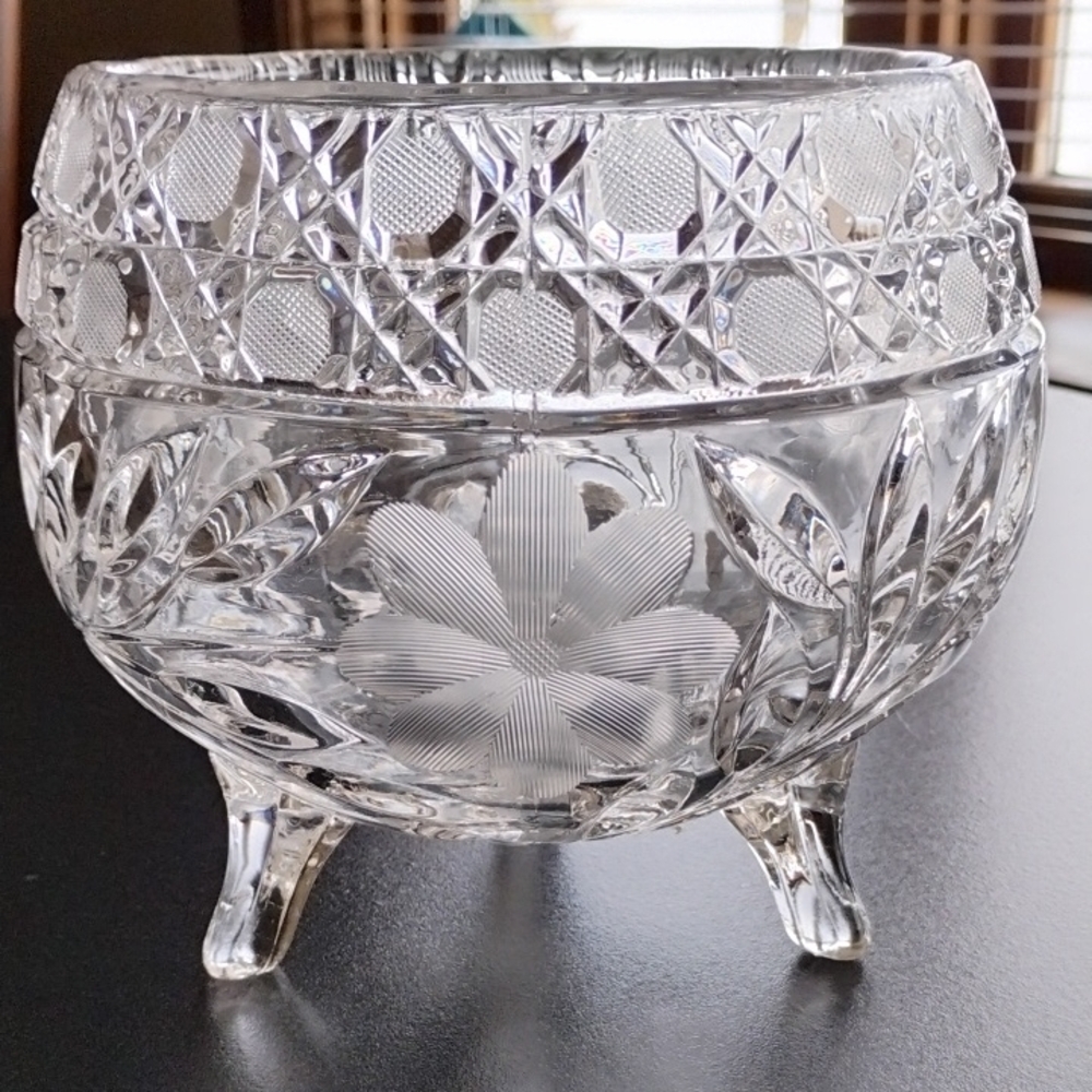 McKee Glass Innovation Pattern EAPG Rose Bowl 3 Footed